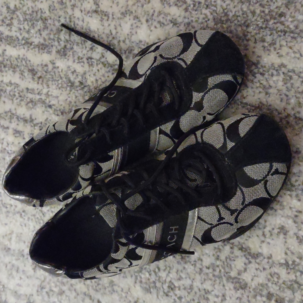 Coach Jayme Sneaker Size 5.5M